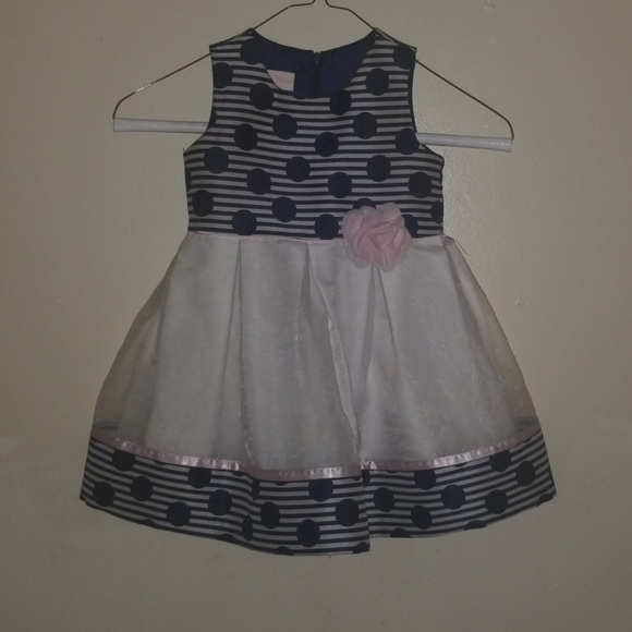 Dress - Picture 1 of 2